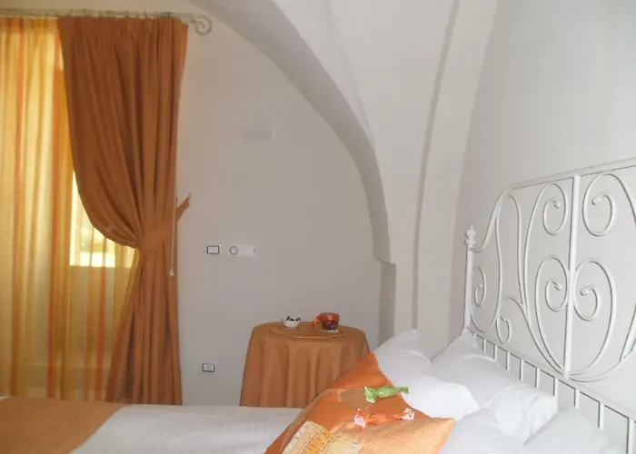 马塞里亚圣保罗酒店 *